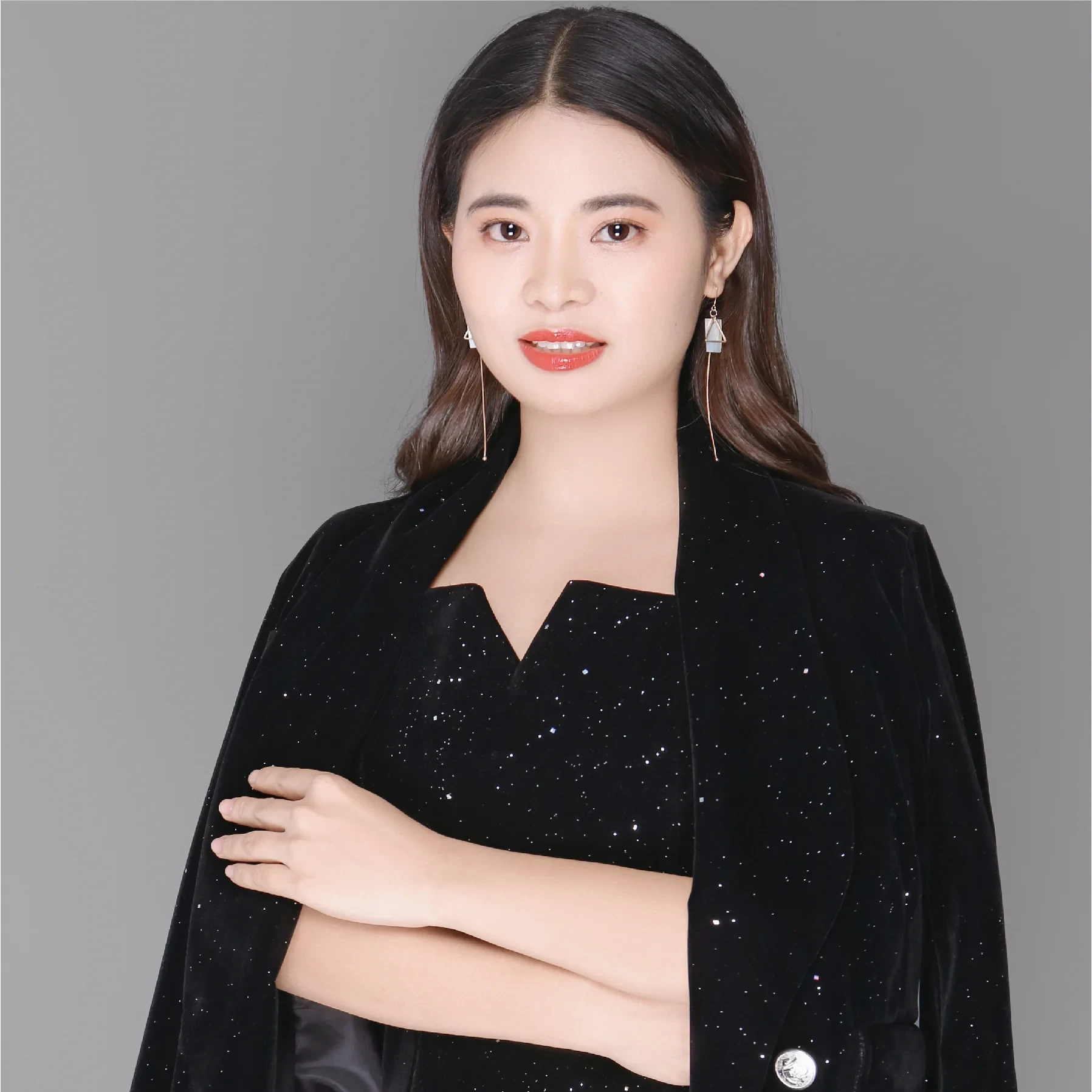 Alina - Sales Manager