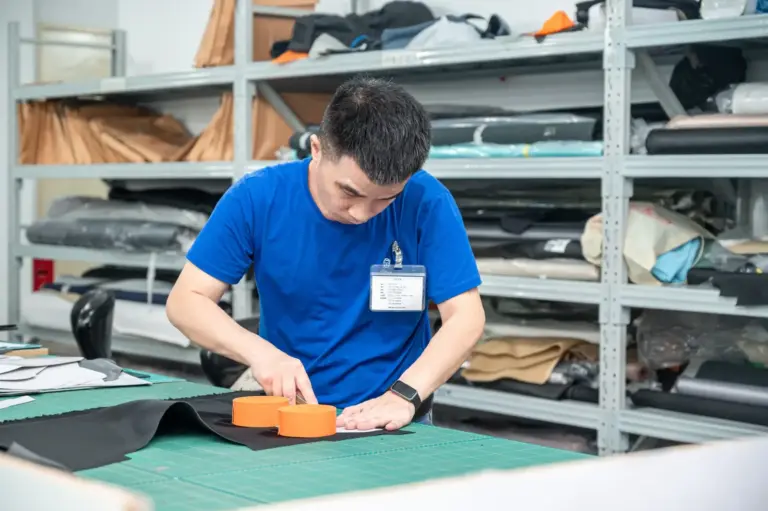 Backpack Customization Options: What You Can Modify in Materials, Hardware and Features