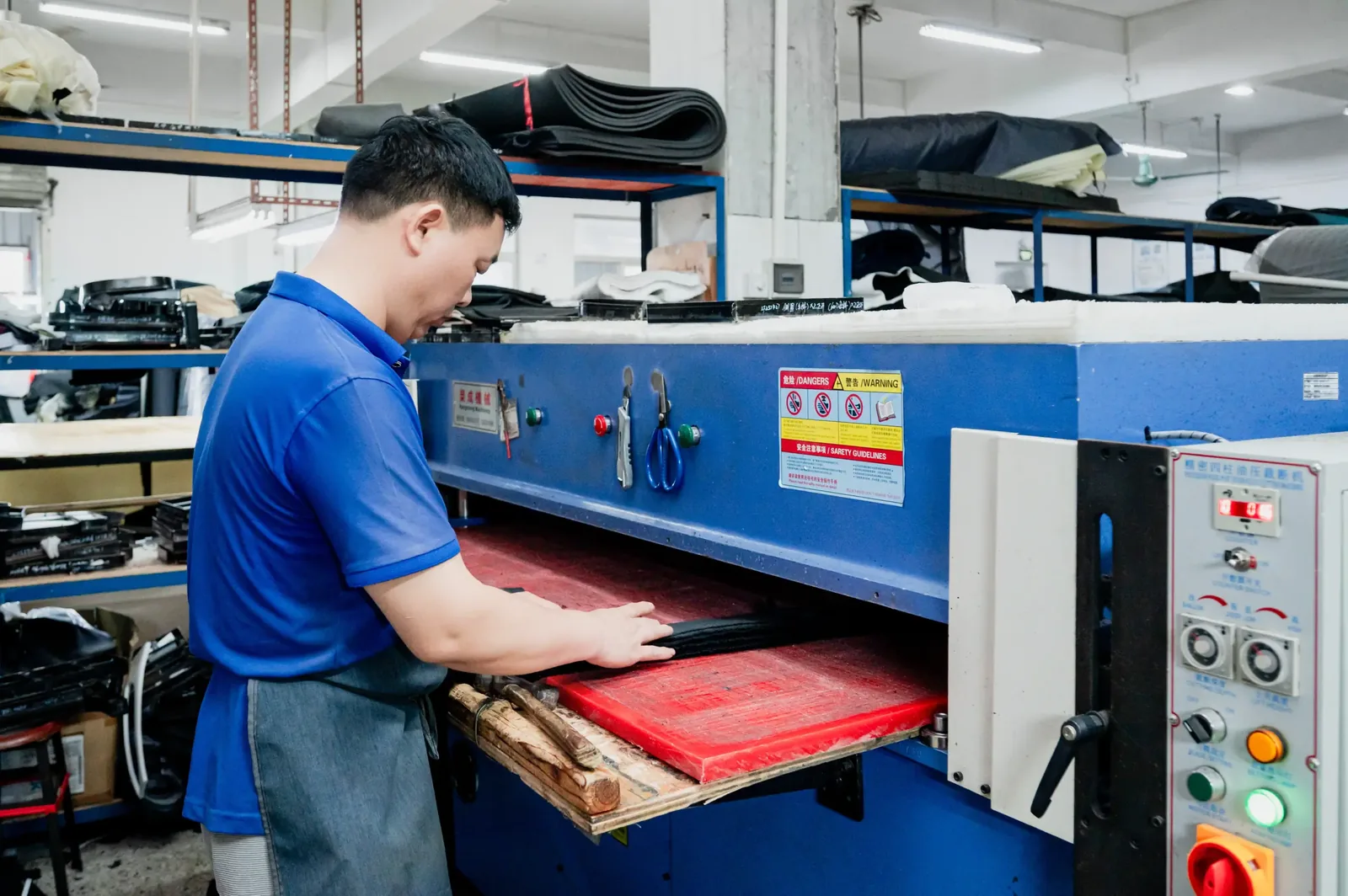 Wheel bearing testing for aluminum luggage