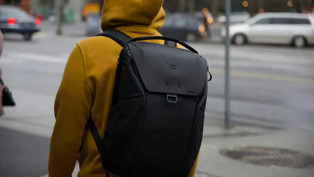 How to Choose a Laptop Backpack Manufacturer: A 10-Point Vetting Checklist