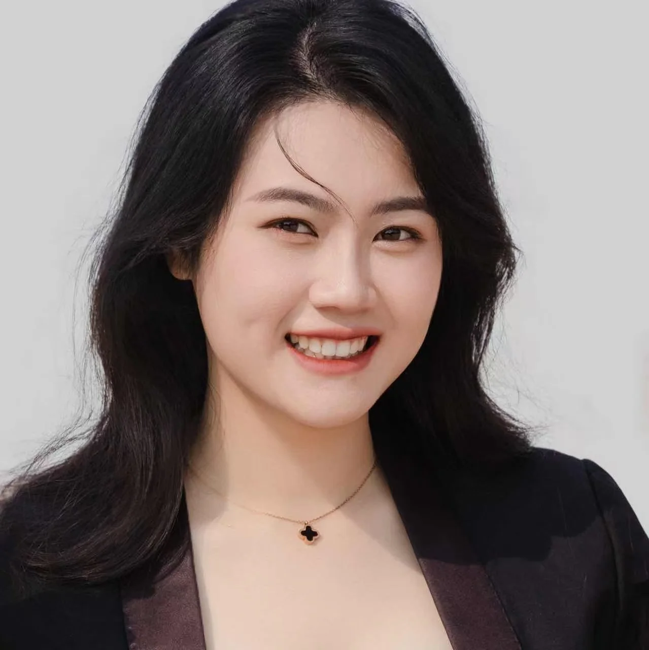 Lydia - Sales Executive